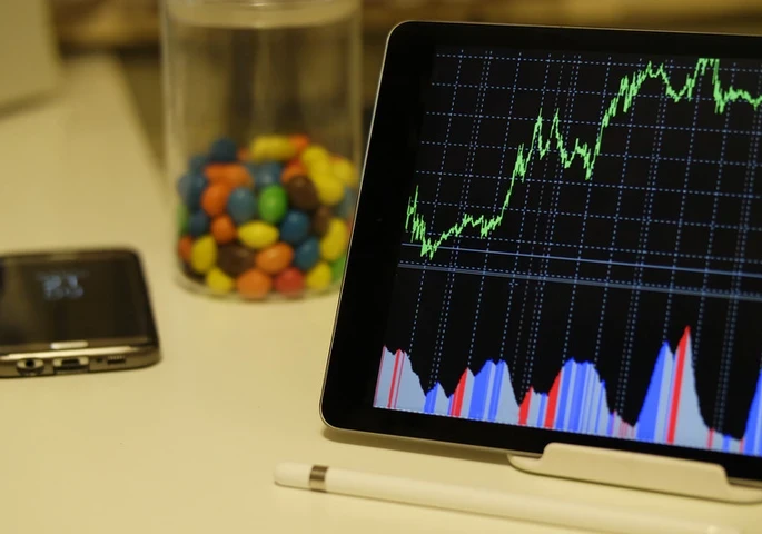 This paper summarizes the 5 Pillars of Analytics, and what's necessary to build a modern, scalable, mature analytics ecosystem in an organization. It comes from having the right tools, managed by the right team of people, supported by clear executive vision.