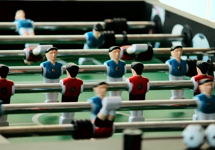Fuzball table