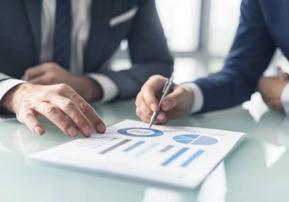 n this e-book we look at how organizations are embracing enterprise data marketplaces to drive their strategies forward and are realize business value.