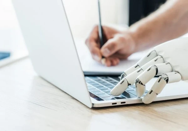 Why are humans pretending to be bots? The rise of pseudo-AI in tech