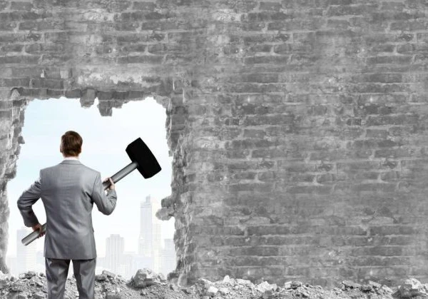  This eBook outlines the five ways a digital work management solution can break down silos and create a collaborative space.