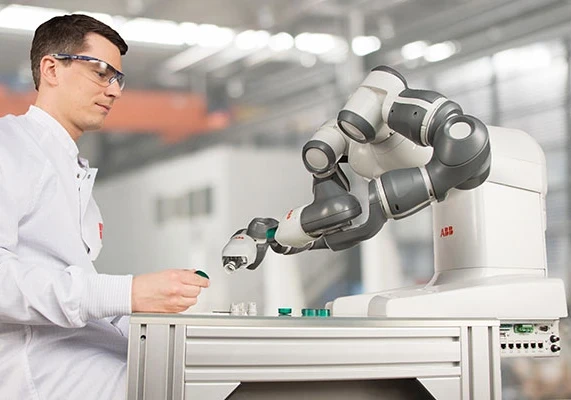 A clear majority (84 per cent) of US respondents say they believe AI and robotics will have a positive impact on the workplace in the next three to five years.