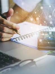 Analyst working out investment opportunities