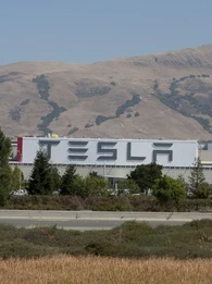 Tesla Megapack large-scale battery energy storage facility powering enterprise data centres in 2026