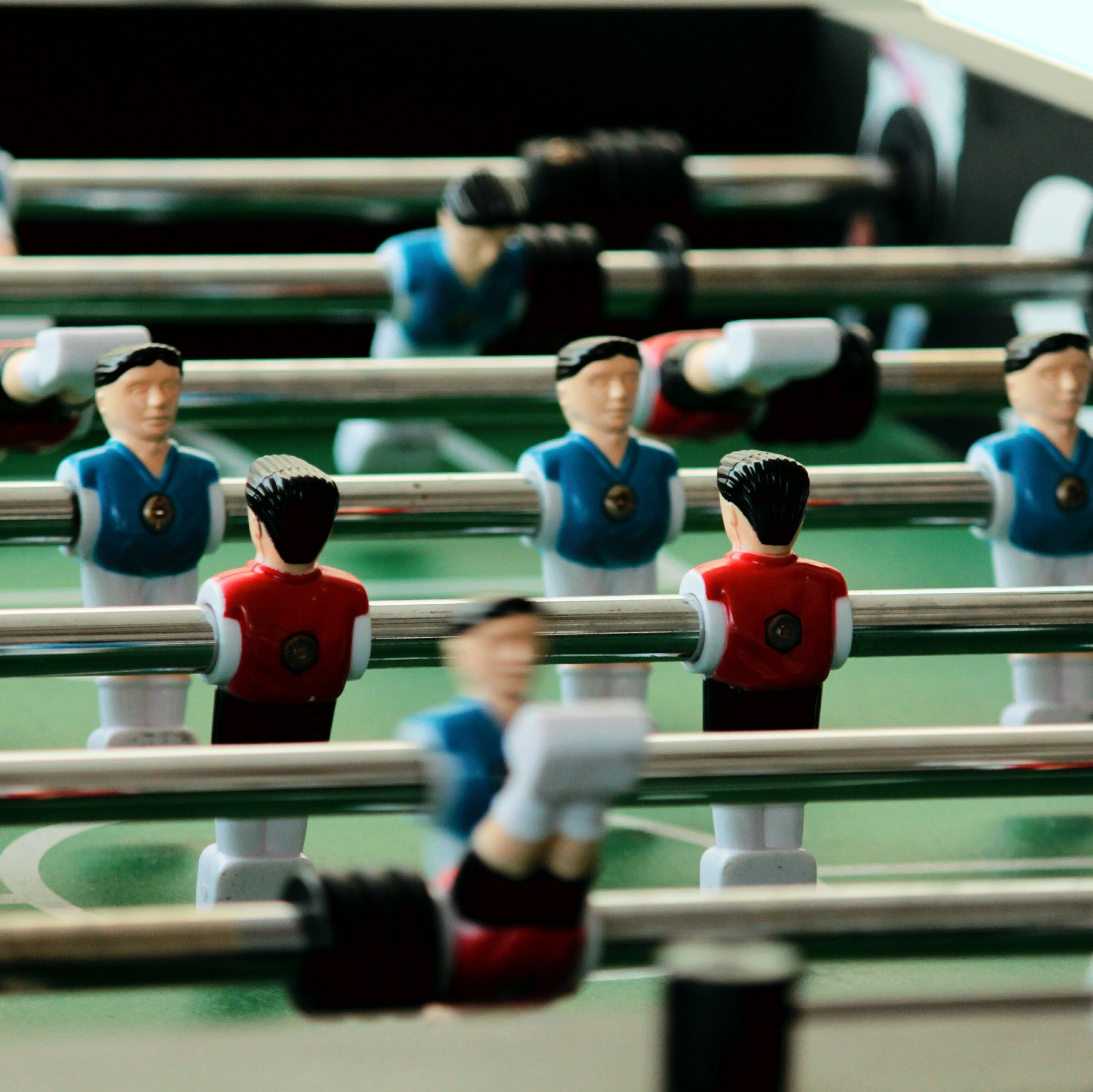 Fuzball table