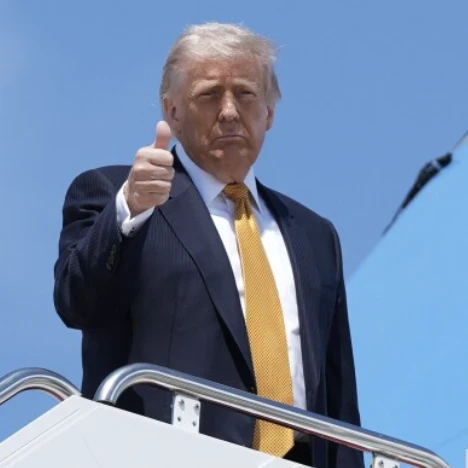 Trump Brings Nvidia's Jensen Huang to China Summit to Push for AI Chip Market Access