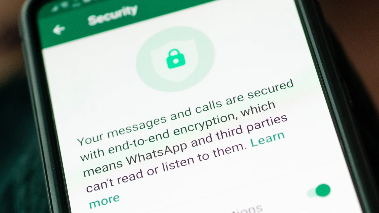 Whatsapp Locking Chats Online Safety Bill