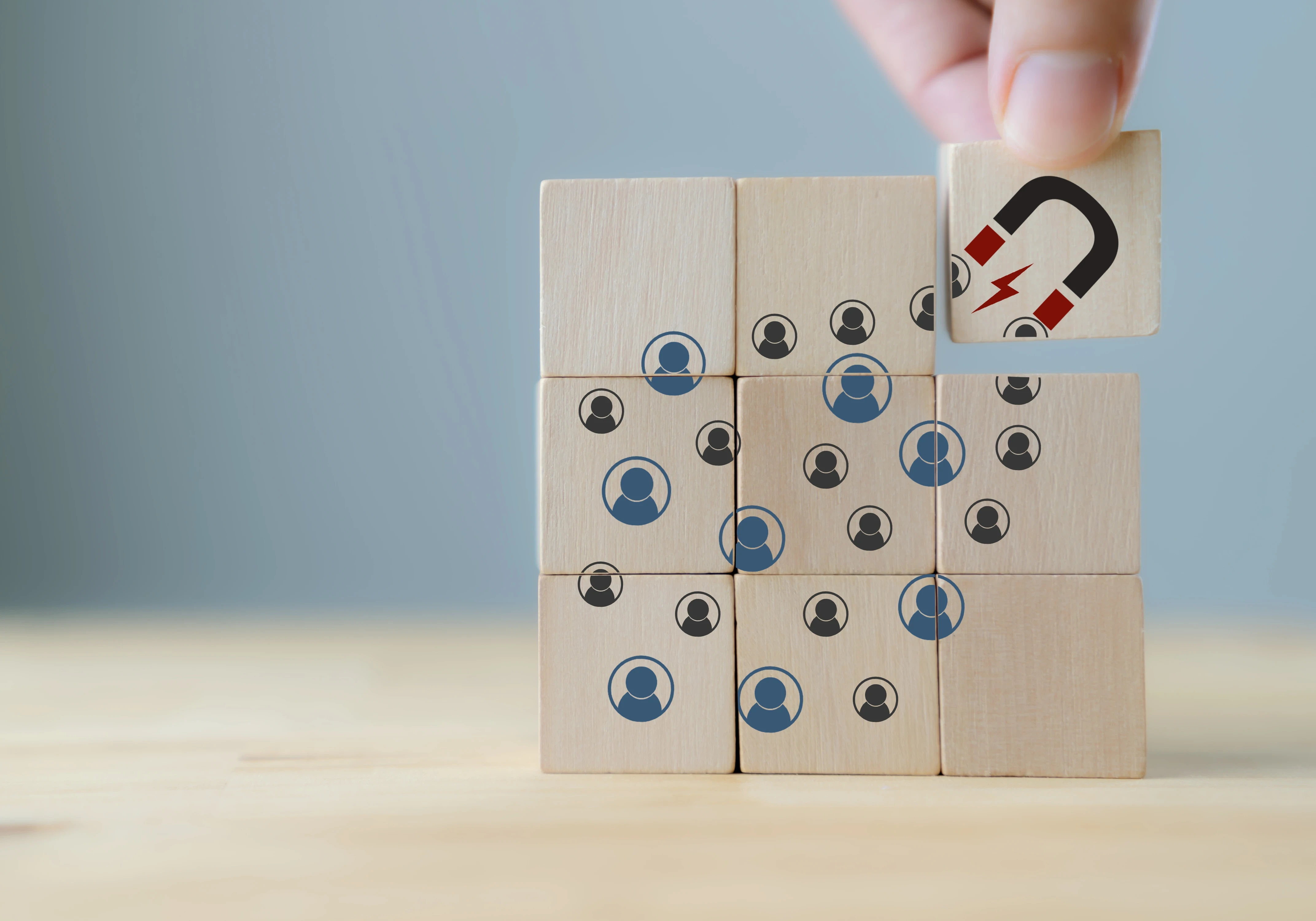 A magnet attracting leads to show lead generation